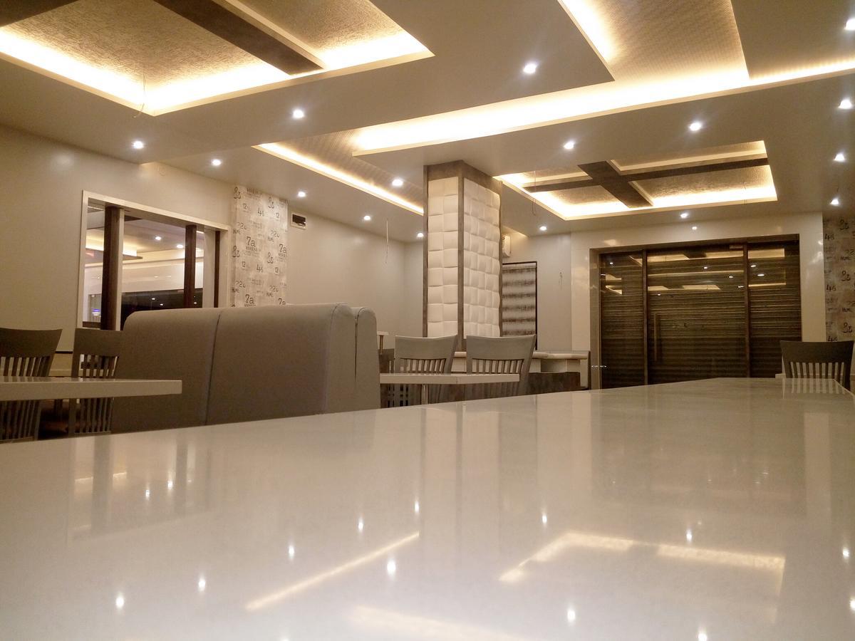 Hotel Pushpak Park Osmanabad Exterior photo